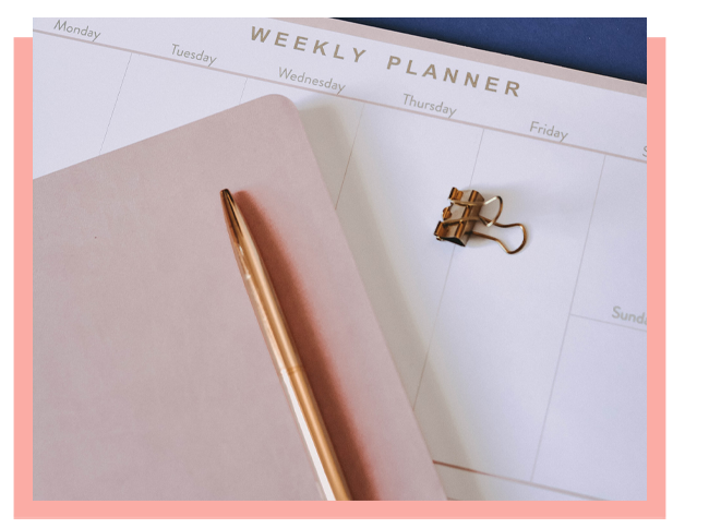 weekly-calendar-pink-frame